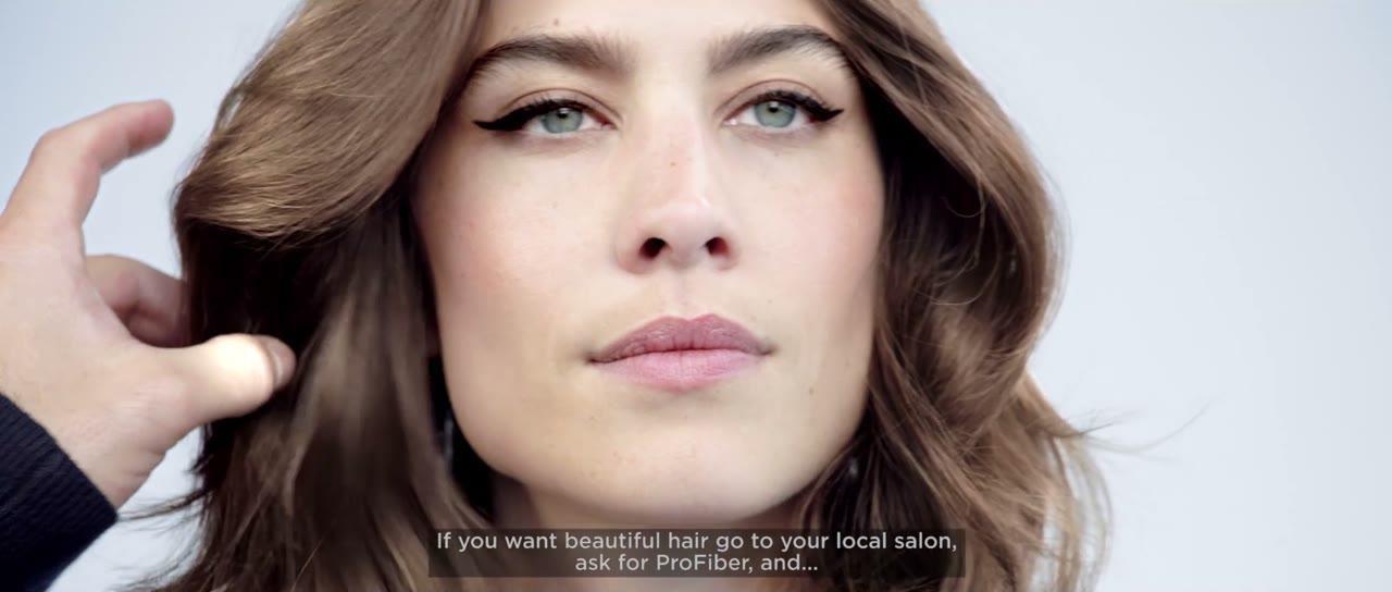 L'Oréal Professionnel — Profiber — Alexa Chung, still 3