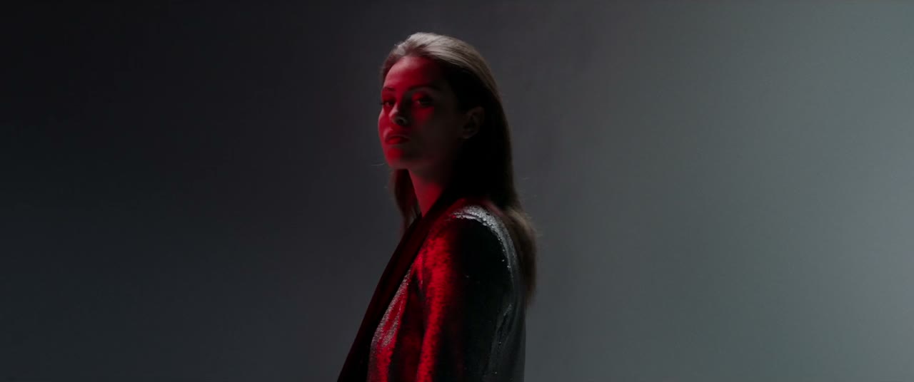 Alcatel — Shine, still 1