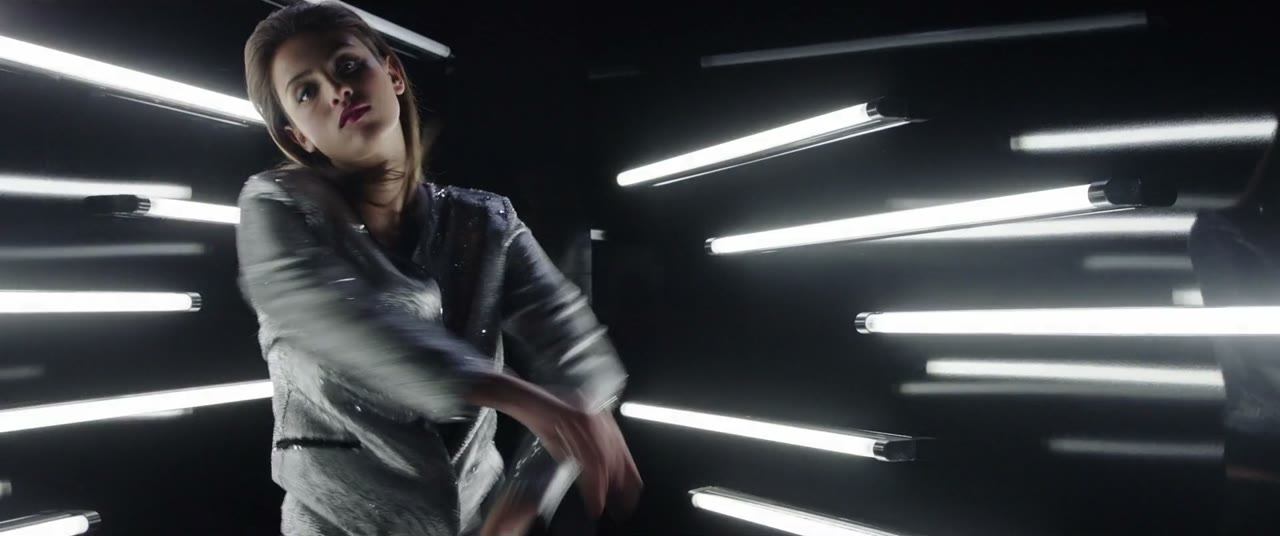 Alcatel — Shine, still 3